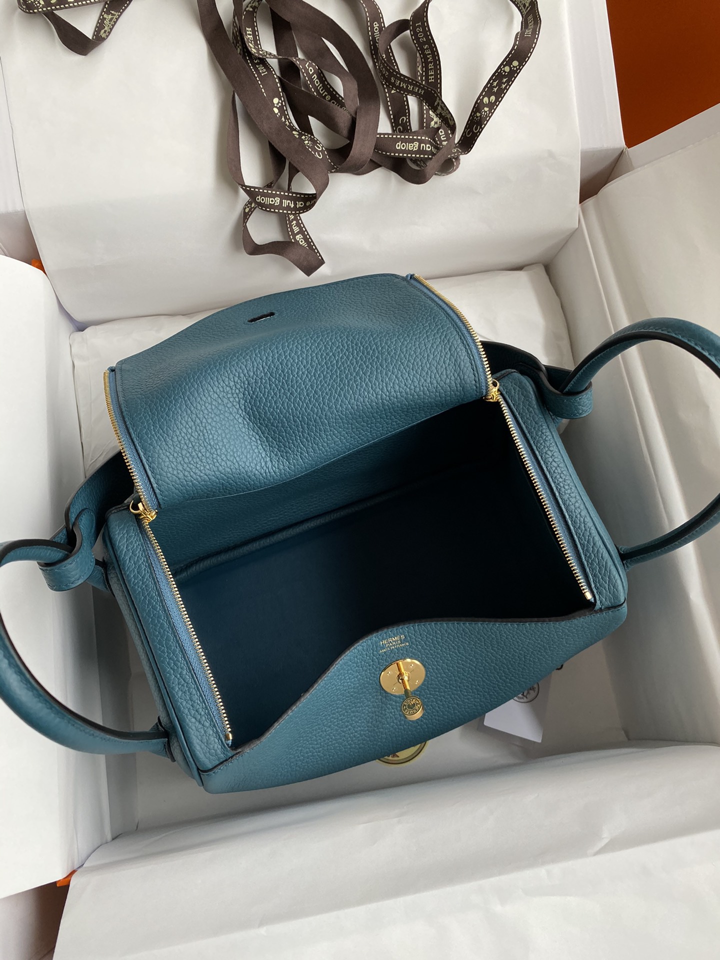 Hermes Lindy 30cm Handbag Shoulder Bag In Blue Thalassa Clemence Leather